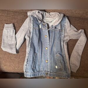 O’Neil Jean jacket sweater sleeves